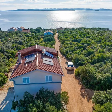Casa vacanze 4 Bedroom Amazing In Banj
