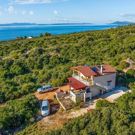 Casa vacanze 4 Bedroom Amazing In *