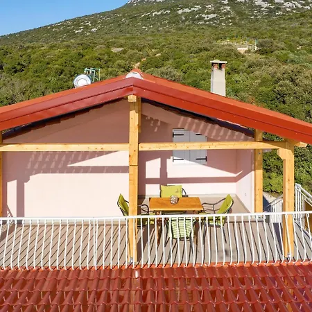 4 Bedroom Amazing In Banj
